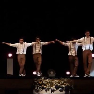 4 gymnasieelever giver et fænomenalt danseshow - nu er deres video gået viralt på nettet