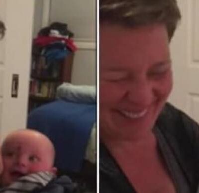 Babyen griner helt hysterisk - årsagen er helt genial